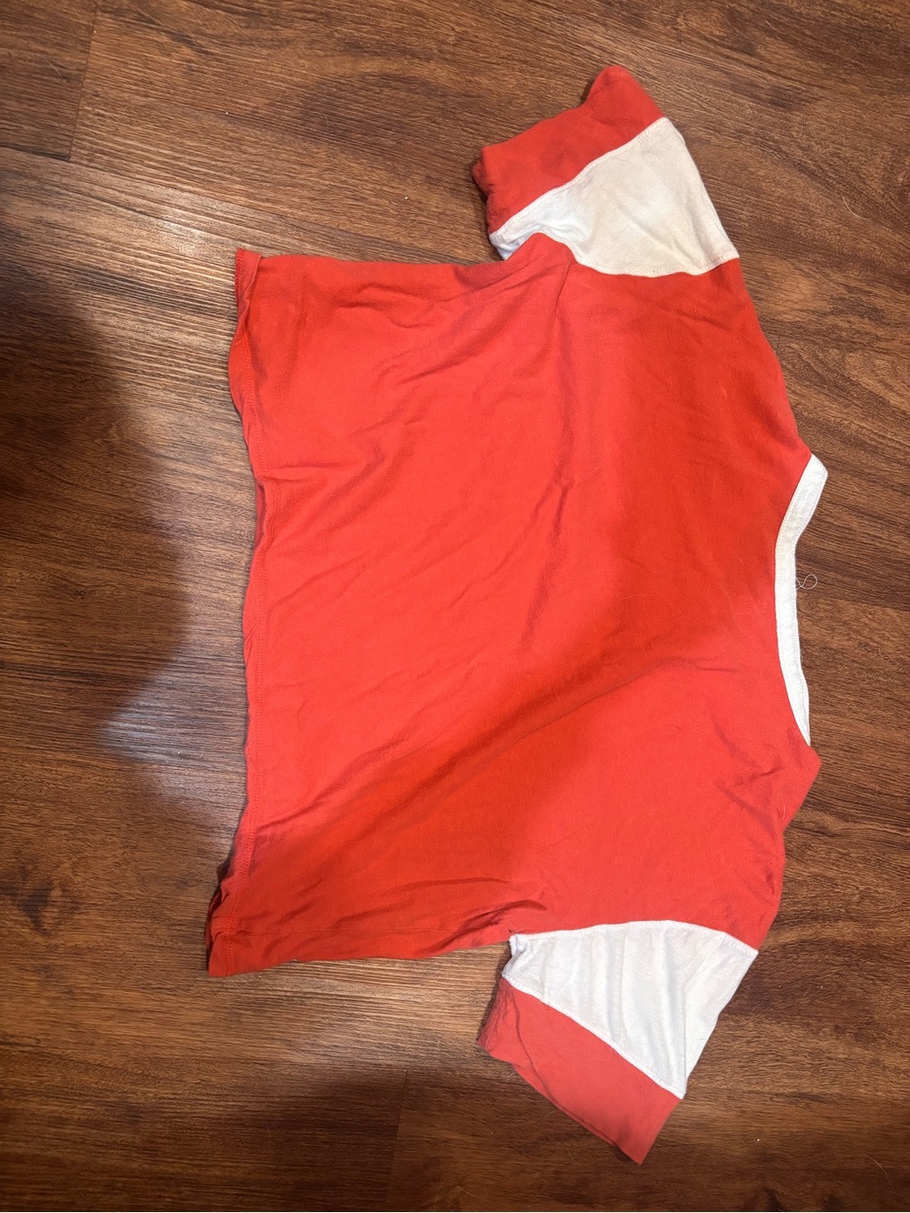 Me to We Red Crop Top with White Sleeve Panels - Picture 2 of 3